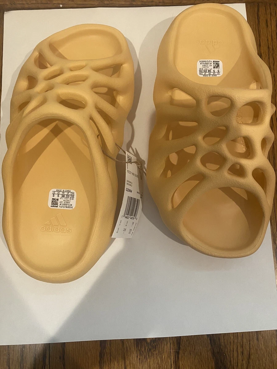 Yeezy 450 slides  Sneakers fashion, Fall shoes, Yeezy