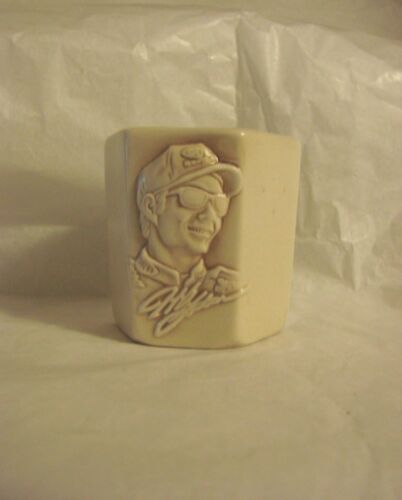 CL29    Jeff Gordon #24 Lugnut Ceramic 3-D Shot Glasses Toothpick Candle Holders - Picture 1 of 6