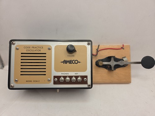 AMECO Model OCM-2  Code Practice Oscillator Portable Built-In Speaker + Key