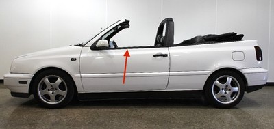 LH Exterior Window Door Scraper Trim Molding Seal 95-02 VW Cabrio Mk3 - Genuine