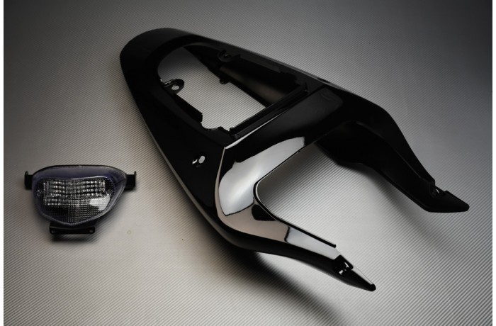 Rénovation carrosserie Suzuki GSXR 750 : coque arrière noire et feu clair 2000-2003