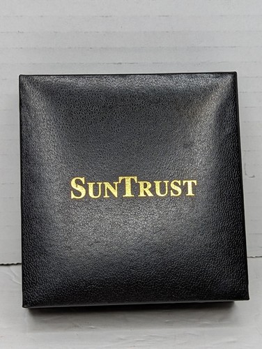 VintageWalt Disney World Sun Trust Bank Four Parks Millennium 2000 5-Pin Set - Picture 8 of 9