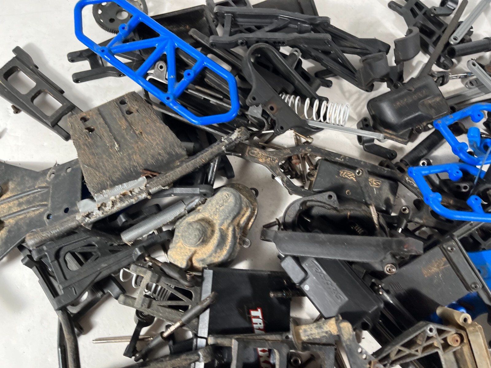 Used Traxxas Slash Rustler 2wd 4x4 Parts Lot, See Images, Arms, Bumpers