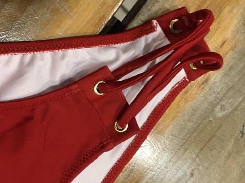 Shade And Shore Sun Coast Cheeky Grommet Picante Red Bikini Bottoms Size XS - Picture 2 of 5