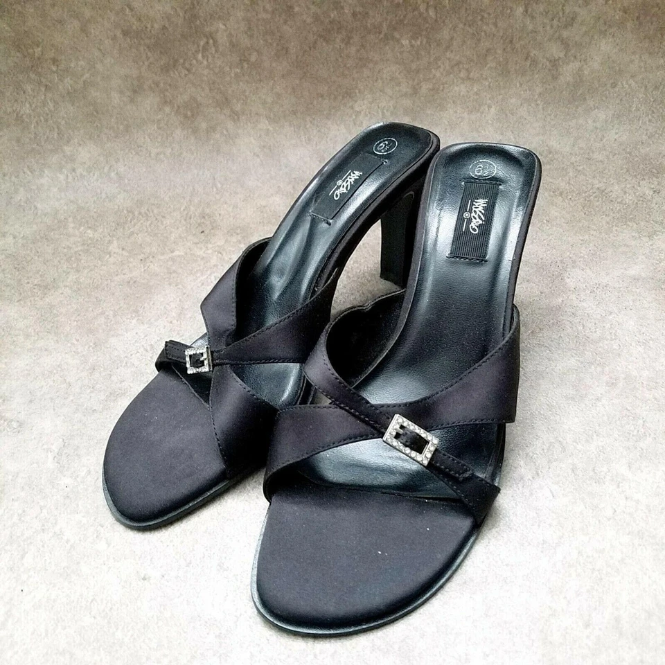 Sandalias de tacón alto Mossimo para mujer talla 6,5 M negras Foto 3 de 4