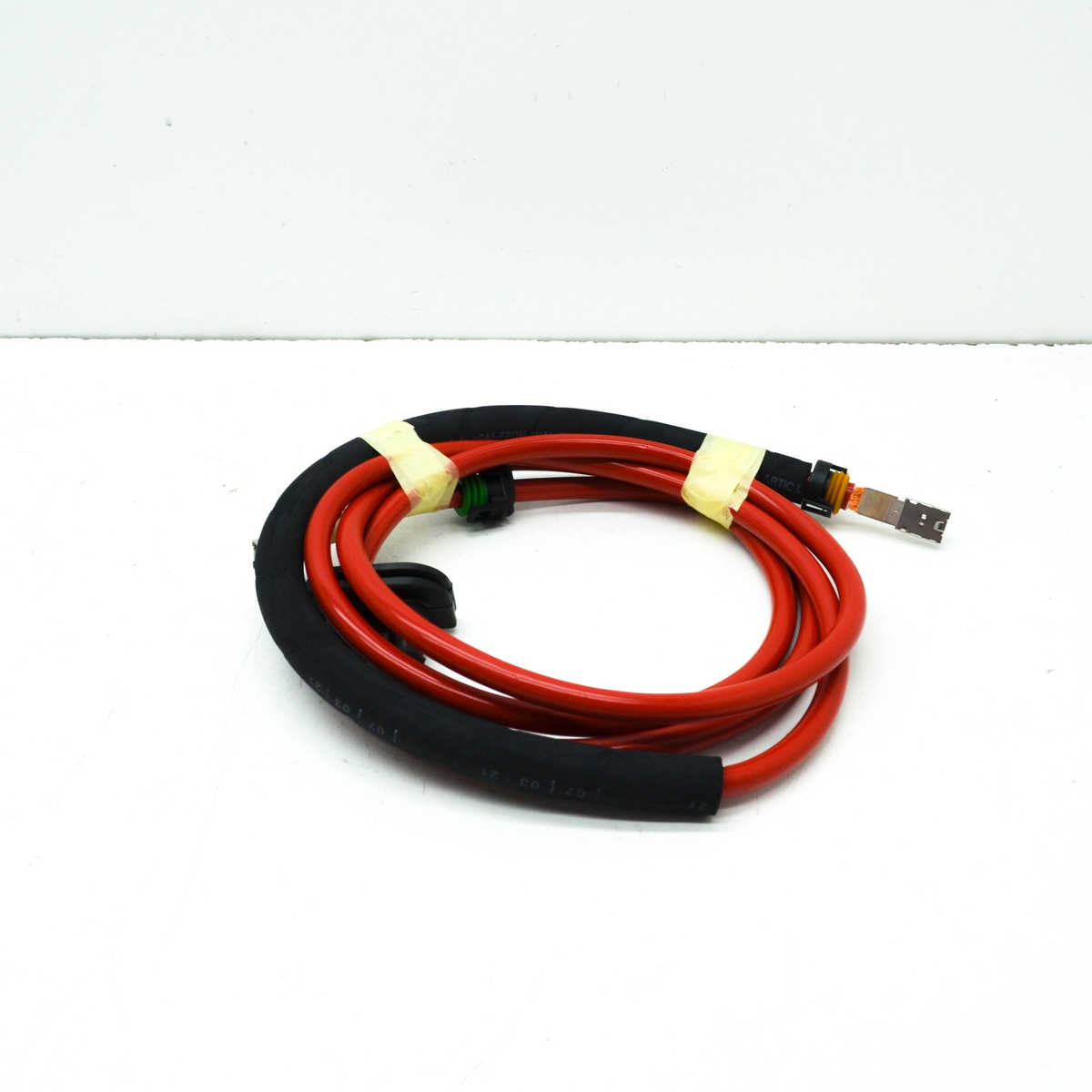 NEW BMW M5 F90 EPS SUPPLY BATTERY VOLTAGE LINE 61116841465