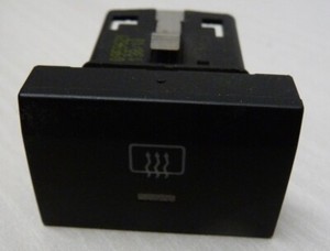 Schalterhülse Heckscheibenheizung ON OFF VW Polo 6R 1,0 1,2 1,4TDI 1,6 6R0959621