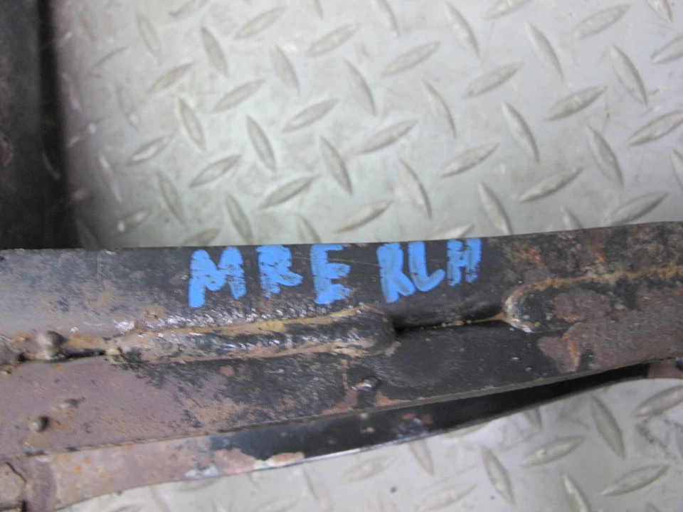 86-91 MAZDA RX7 FC3S HUSILLO TRASERO IZQUIERDO NUDILLO RUEDA BUJE CON BRAZO DE ARRASTRE CONJUNTO OEM Foto 2 de 4