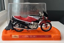 GUILOY KAWASAKI GPZ 600 R MOTORCYCLE RED/BLACK 1:18 VINTAGE 1980s DIECAST BOXED