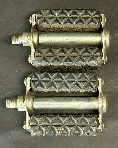 Vintage Schwinn Diamond Waffle Pedals - Picture 13 of 20