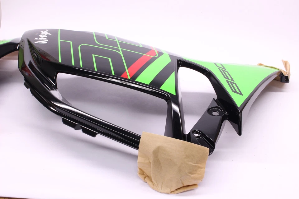 Cubierta de carenado lateral superior medio inferior derecho Kawasaki Ninja 650 Ex650 2024  Foto 3 de 4