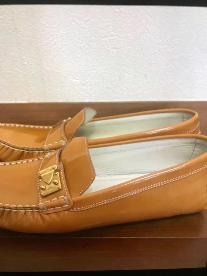 Mocasines mocasines LOUIS VUITTON 36,5 Foto 2 de 4