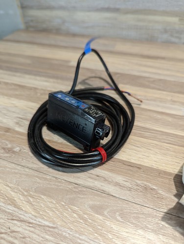 PS261 1PC New Keyence PS2-61 Photoelectric Sensor In Box Free Shipping Bent Box - Picture 4 of 8