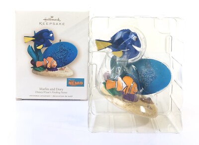 Hallmark Keepsake Finding Nemo Marlin & Dory Disney Pixar Christmas Ornament  07