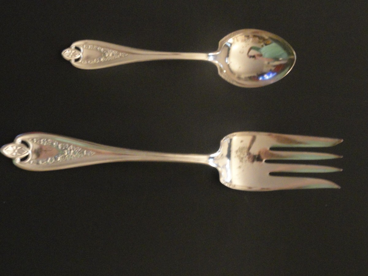 Old Colony Rogers 1847 XXX Silverplate Medium Meat Fork & Sugar
