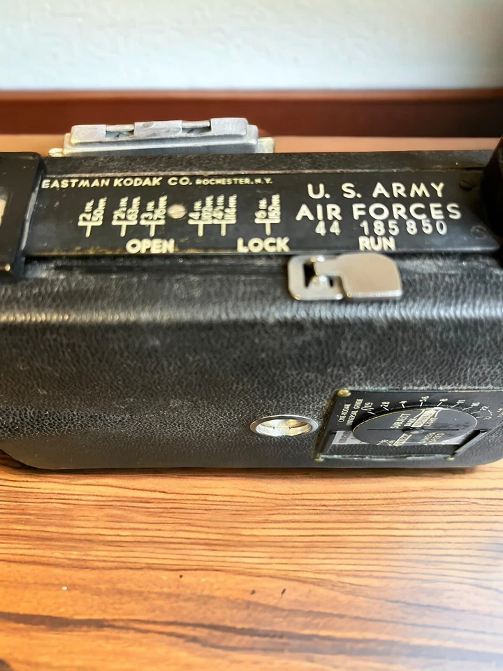 Eastman Kodak CINE-KODAK FUERZAS AÉREAS EJÉRCITO DE EE. UU. Modelo 16 mm RARO Foto 2 de 4