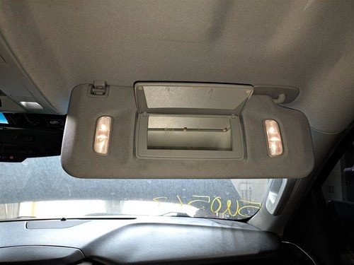 Rh Passenger Side Sun Visor/Sunvisor 2017 Tahoe Sku#4203866 - Picture 2 of 6
