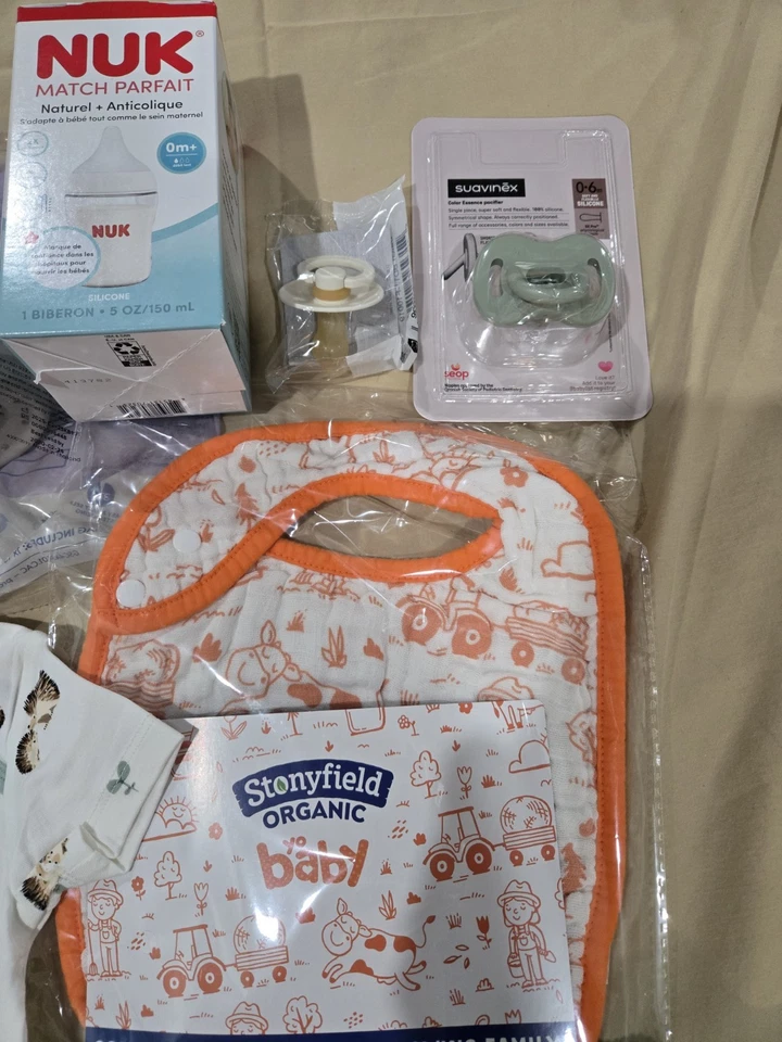Lote de mamadeiras novas para bebês, chupeta, ternos orgânicos 3M, babador, swaddle, fraldas - Imagem 4 de 4