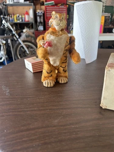 Vintage 1960s Marx Tony The Tiger Wind-up Mechanical Toy, Non-Working
