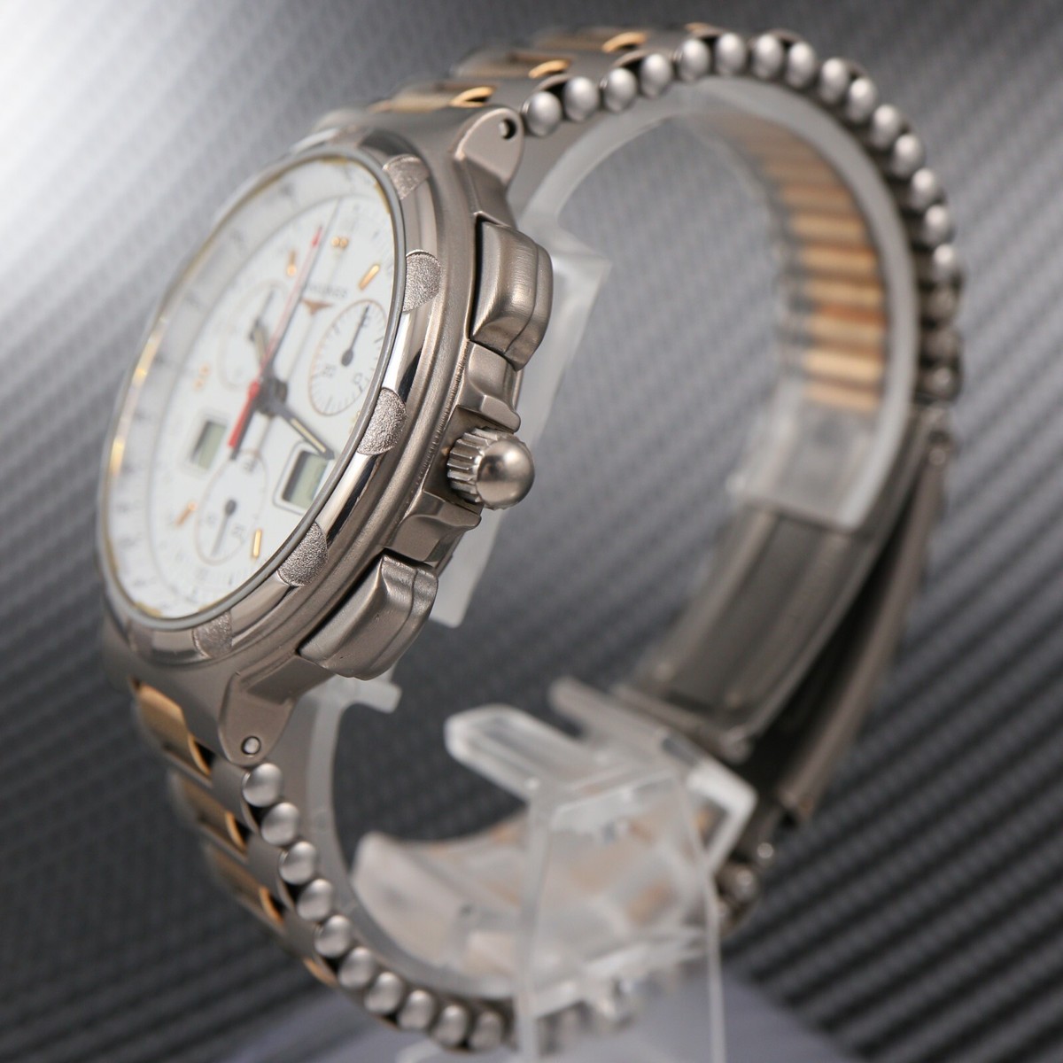 LONGINES CONQUEST TITANIUM CHRONOGRAPH 4009 Cal. L540.2