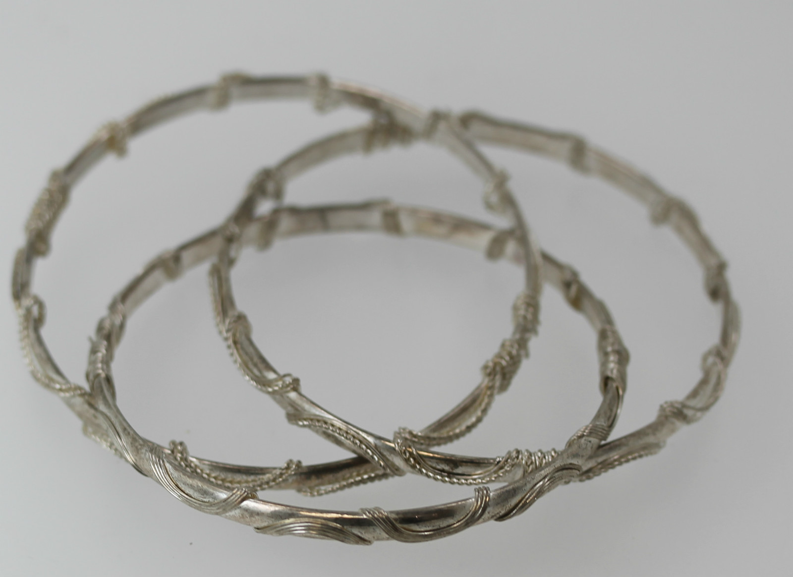 Pretty Fun Fashion 3 Interlocking Silver Tone Ban… - image 3