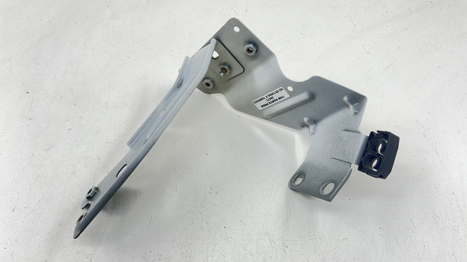 14-23 MASERATI GHIBLI DRIVER LEFT FRONT FENDER BRACKET SUPPORT MOUNT OEM