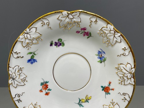Meissen Gedeck Tasse UT Goldene Blattreliefs Streublümchen Blumen Gold 1.Wahl - Bild 21 von 24