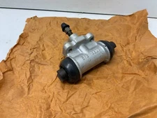 Bendix 33963 REAR Drum Brake Wheel Cylinder