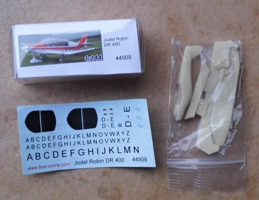 Flugzeug:  Jodel Robin DR 400   - 1:144  bs-design