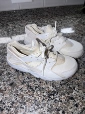 Size 3y- Nike Huarache White