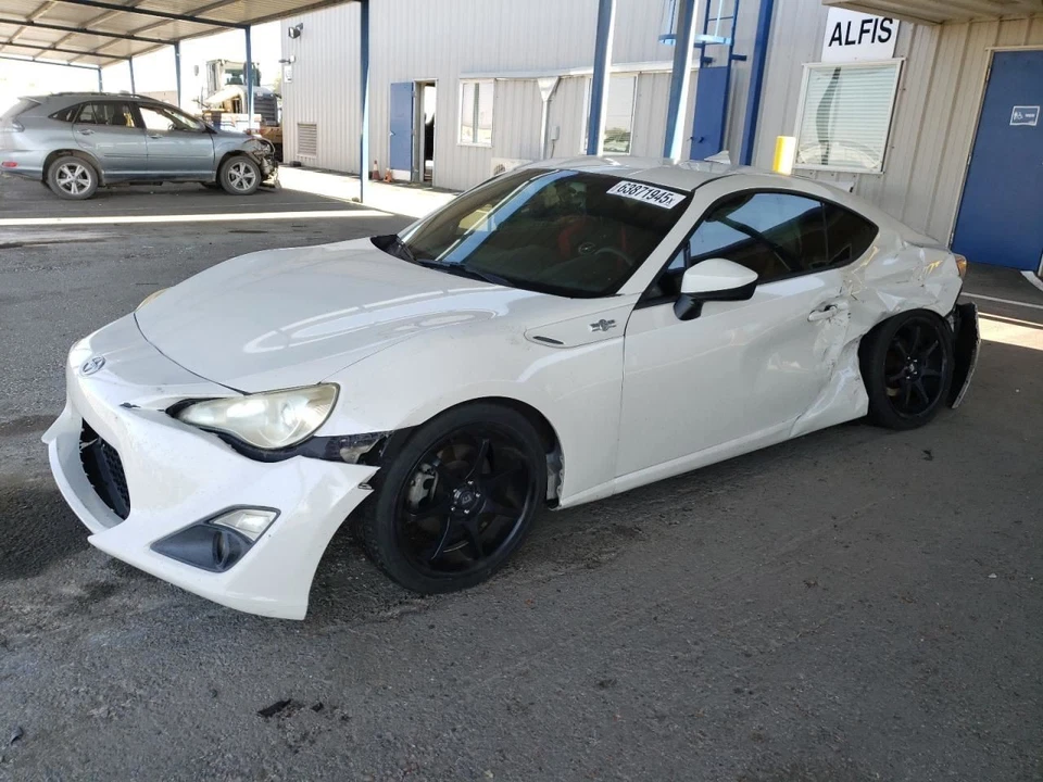 GUANTERA 2013 SCION FR-S Foto 2 de 4