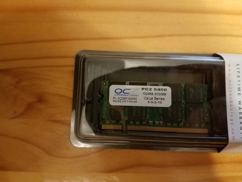 OCZ OCZ26671024VSO 1GB PC2 5400 DDR2 SODIMM Laptop Memory RAM - Image 2 of 2