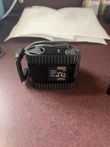 Anki Vector Home Robot 600mah Upgrade , Charger And Cube READ READ !!!! - Picture 8 of 8