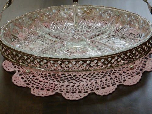 VTG Glass & Silverplated 11.5" OVAL Serving Platter w/4 sections made in FRANCE - Picture 2 of 9