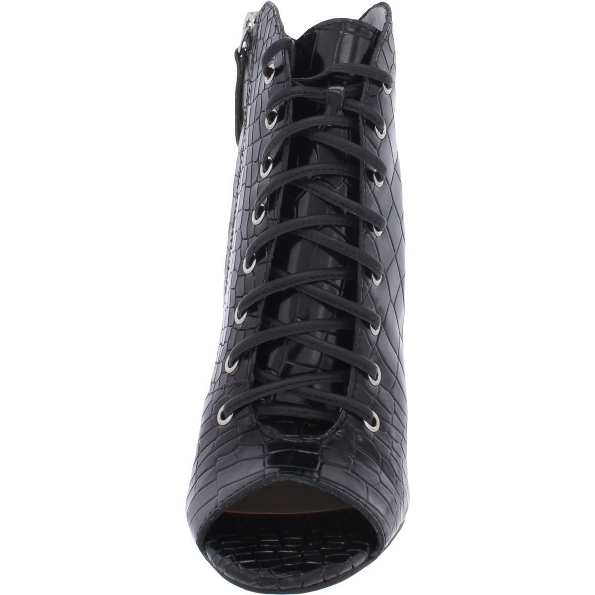 Vince Camuto Womens Roretta Crocodile 