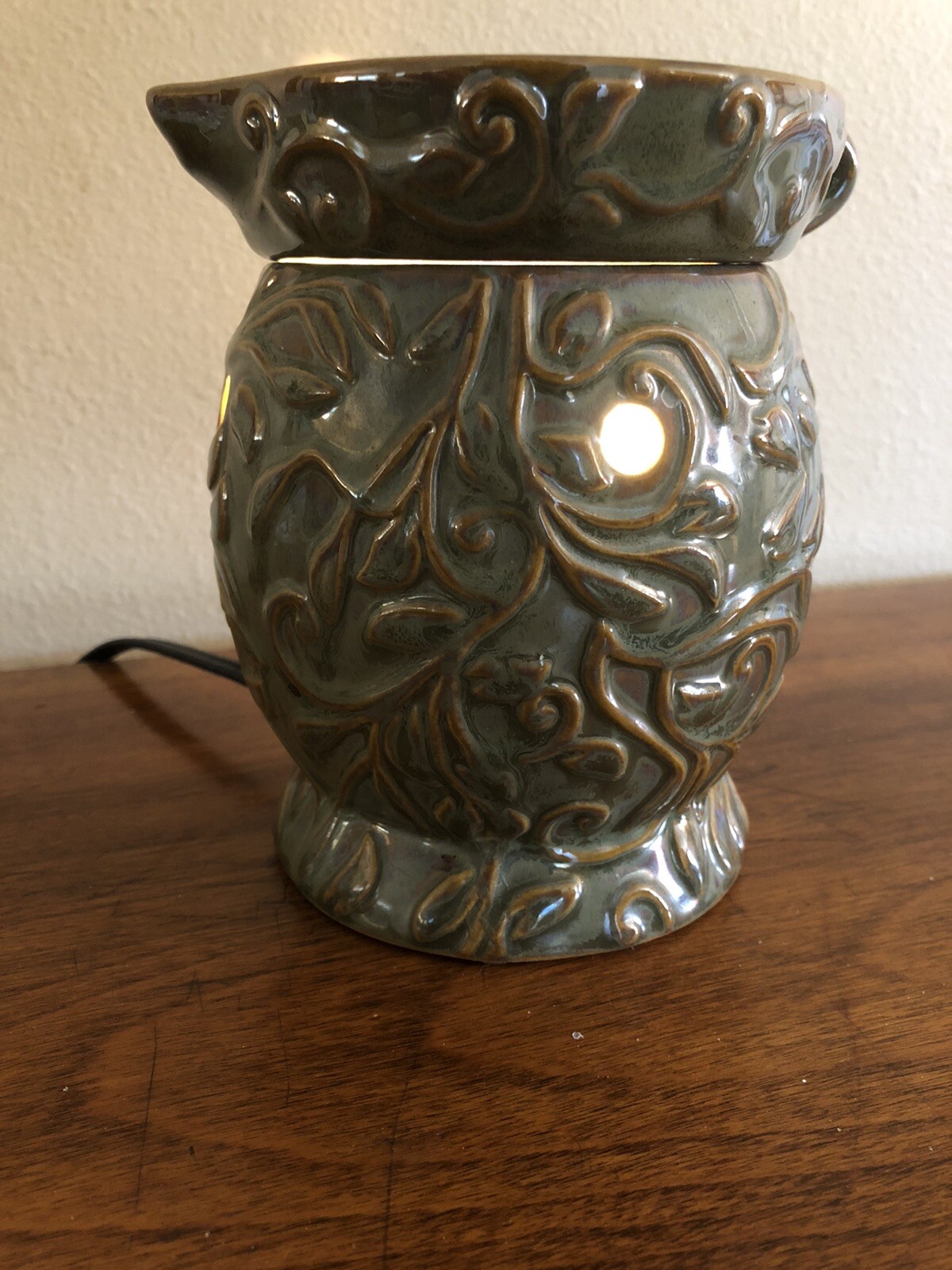 Picture 1 of 4