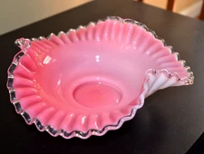 Vintage Fenton Peach Silvercrest Ruffled Crimped White Pink Brides Bowl 10.75"