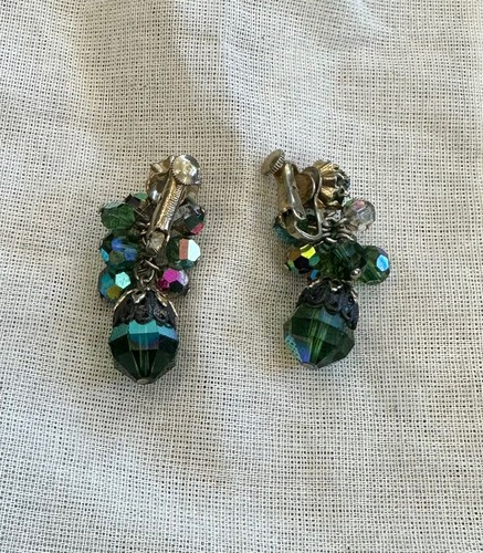 VENDOME Vintage Earrings Faceted Green AB Crystal Signed Screw Back Dangle - Picture 6 of 7