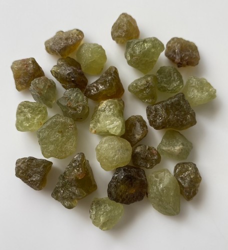Good Lot 362 cts Natural Grossular Garnet Rough - 第 2/8 張圖片