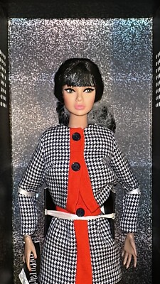 Poppy Parker Miss Independence Stay Tuned 2022 Doll Integrity Toys