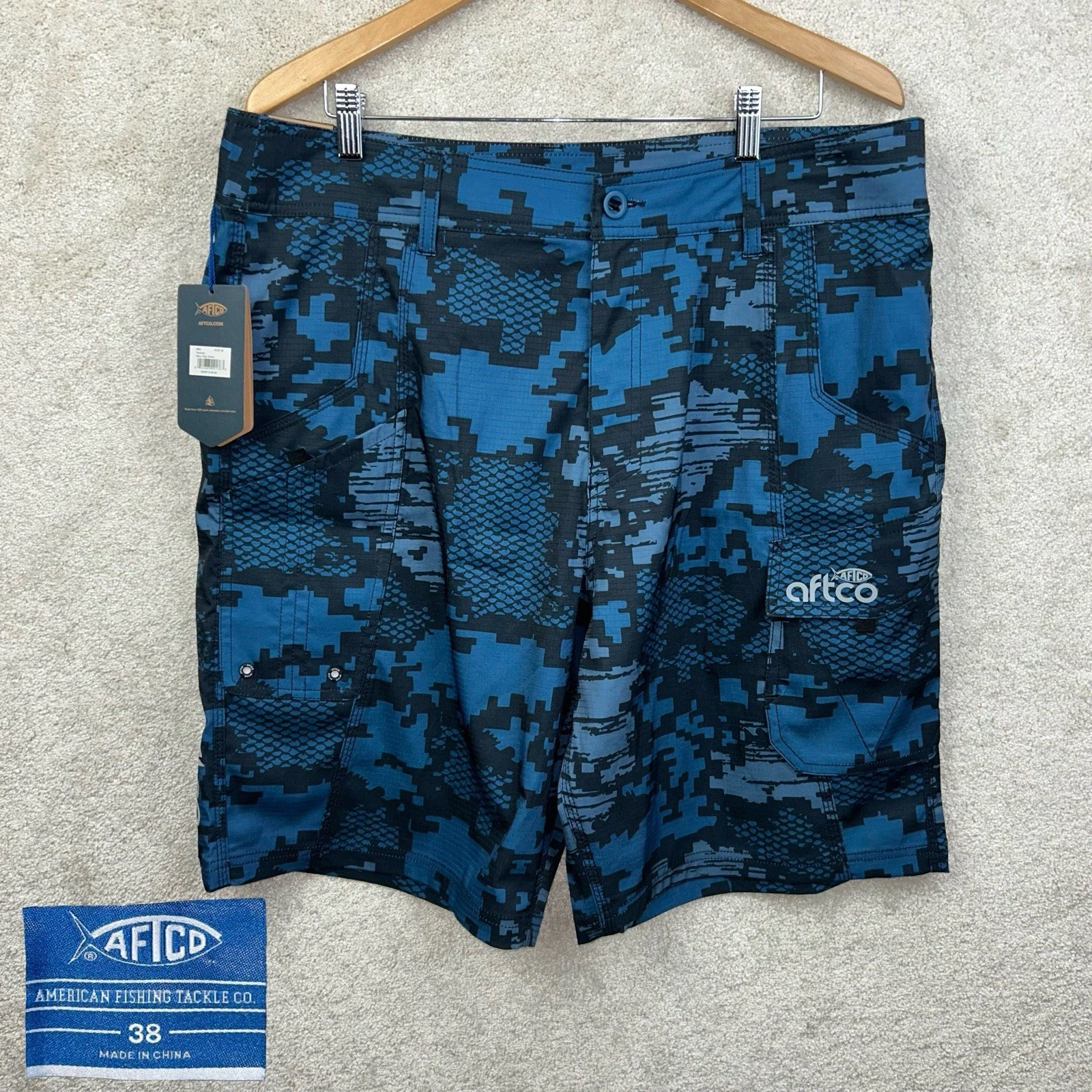New AFTCO Men’s Sz 38 Tactical Navy Digi Camo Fishing Cargo Camo Outdoor Shorts
Opens in a new windo