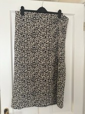 Beige and Black Split Skirt