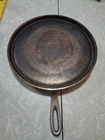 Vintage Wagner Ware Sydney H.S-1109 Hammered Cast Iron Skillet
