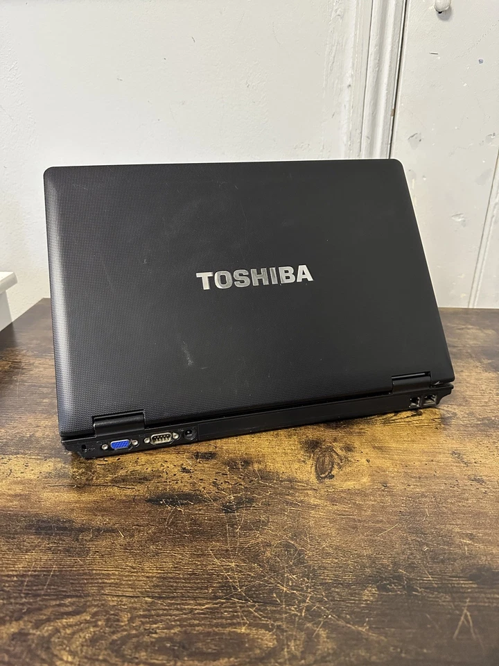 Toshiba Tecra A11 INTEL Core i3 2.5gHz FAST WIN 8 OFFICE 2010 320GB HDD 4GB RAM - Image 4 of 4