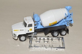 HO scale plastic vehicle Con Cor Blue Star Cement mixer truck MACK