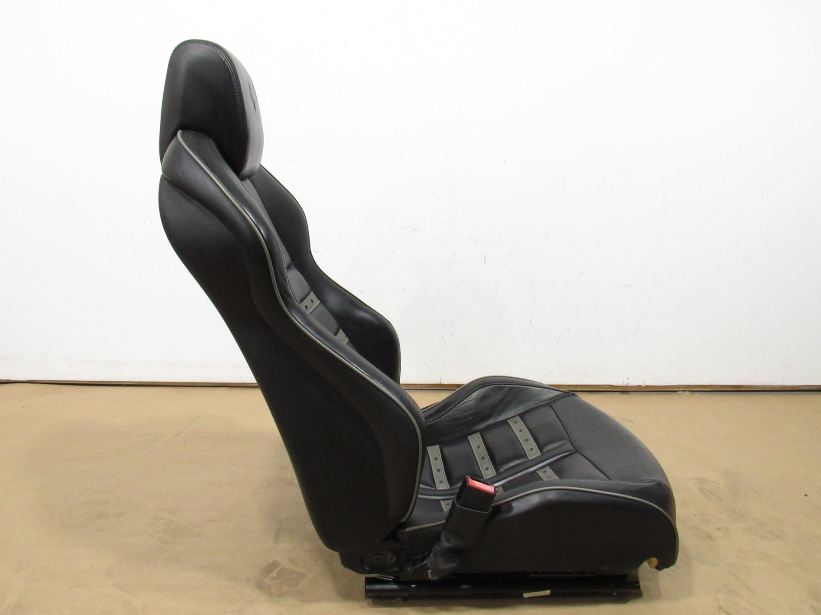 15-19 Ferrari 488 Spider 2017 Front Left Driver Seat Daytona Assembly ;Y2