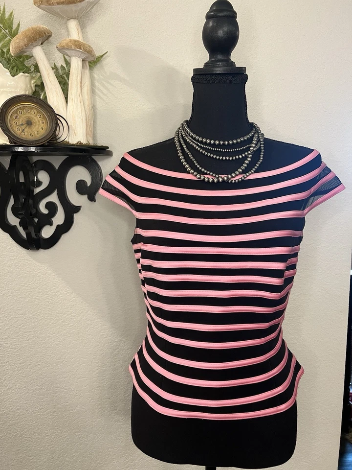 JS Collections Y2K Black Pink Stripe Mesh Off the Shoulder Cropped Blouse Sz 10 - Image 3 of 4