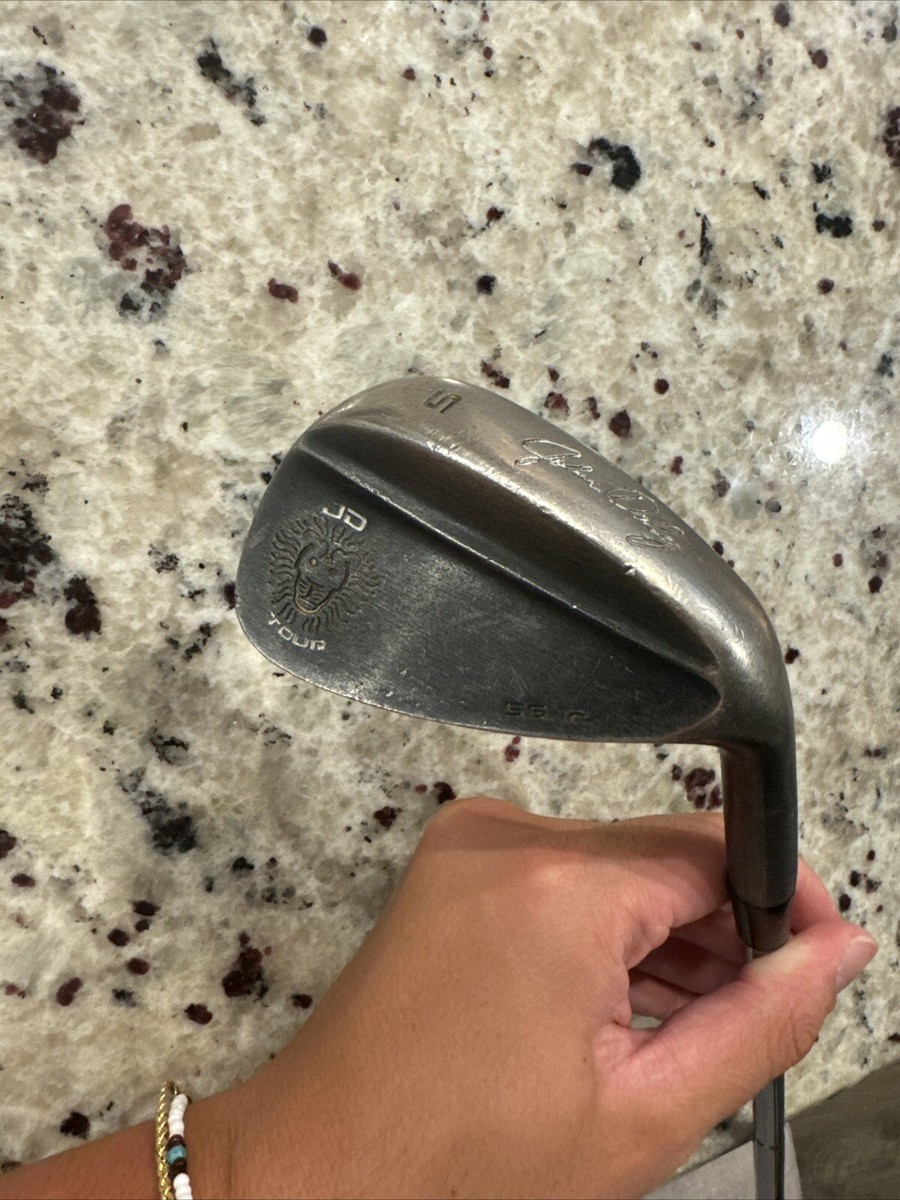 John Daly JD Tour 56° 12 Sand Wedge Black Steel Shaft Right John Daly JD Tour 56° 12 Sand Wedge Black Steel Shaft Right