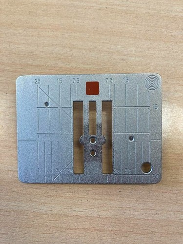 Bernina Straight Stitch Plate for 8 Series - Picture 2 of 3