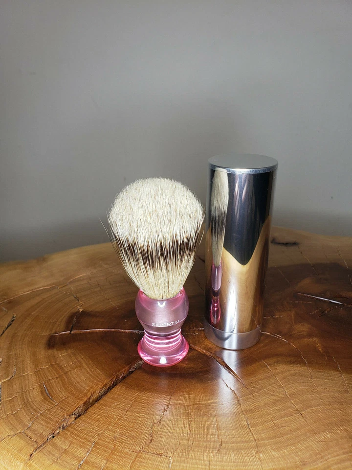 Cepillo de afeitar de pelo eShave punta plateada de viaje tejón, rosa - nuevo en estuche metálico Foto 2 de 2